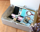 るぅの がま口ケース 熊野筆セット モバイル チークブラシ リップブラシ 猫の街 手鏡 猫の顔 ねこ ネコ 猫 がま口 ポーチ ネイビー ブルー グレー 晃祐堂 携帯用 化粧筆 メイク おしゃれ ハンドメイド カジュアル RUNO Neko cat make poach