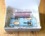 るぅの がま口ケース 熊野筆セット モバイル チークブラシ リップブラシ 猫の街 手鏡 猫の顔 ねこ ネコ 猫 がま口 ポーチ ネイビー ブルー グレー 晃祐堂 携帯用 化粧筆 メイク おしゃれ ハンドメイド カジュアル RUNO Neko cat make poach