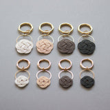 Hare Mizuhiki Hare Mizuhiki Knotenanhänger Vierblättriger Knoten Pflaumenknoten Taschenanhänger in Paulownia-Box