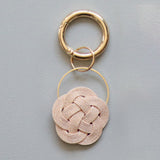 Hare Mizuhiki Hare Mizuhiki Knotenanhänger Vierblättriger Knoten Pflaumenknoten Taschenanhänger in Paulownia-Box