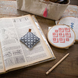 cohana コハナ 革友禅の文ちん きなり ふかがわねず 日本製 牛革製 ペーパーウェイト 文鎮 ぶんちん 裁縫道具 ソーイング用文ちん 型紙 重し 裁断 手芸道具 かわいい おしゃれ ギフト プレゼント