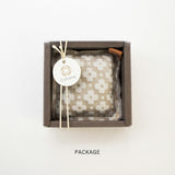 cohana コハナ 革友禅の文ちん きなり ふかがわねず 日本製 牛革製 ペーパーウェイト 文鎮 ぶんちん 裁縫道具 ソーイング用文ちん 型紙 重し 裁断 手芸道具 かわいい おしゃれ ギフト プレゼント