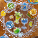 [Bis zu 2 Sets pro Person] Set mit 3 BGM-3D-Blattaufklebern, Kyururun-Aufklebern mit Aurora-Folie, Cafe a la Mode