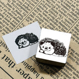 パティシエハリネズミ スタンプ 20×20mm 読書するタルトくん ぐうたらコロロ 丸チョコ 四角チョコ ハートチョコ しましまチョコ ぐうたらハリー ガチャガチャ 見上げるモカ テディベアのベビー