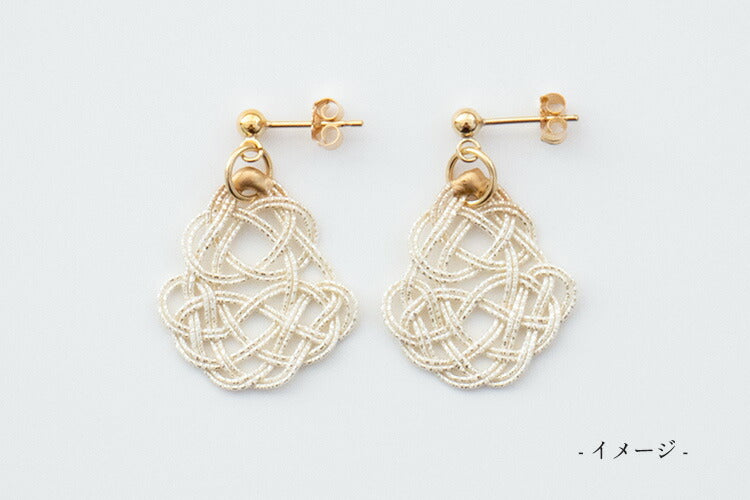 hare mizuhiki Knot earrings, pine knot