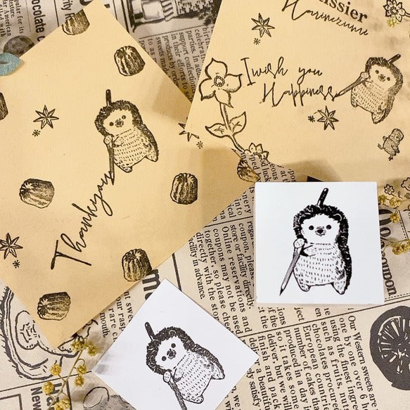 パティシエハリネズミ スタンプ 30×30mm カヌレ ころりんハリー ケーキ 足付きの台 月 太陽 マルプーのミルク ミモザのブーケ 鉛筆ハリー ハリネズミ かわいい おしゃれ