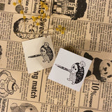 パティシエハリネズミ スタンプ 30×30mm 手に何かを持つハリー 猫のミーコ 運ぶパティシエ コロロ ハリー チップ 丸いクッキー缶 クラシック角っこお花 スキレット 丸皿 パンダ ひよこ 角