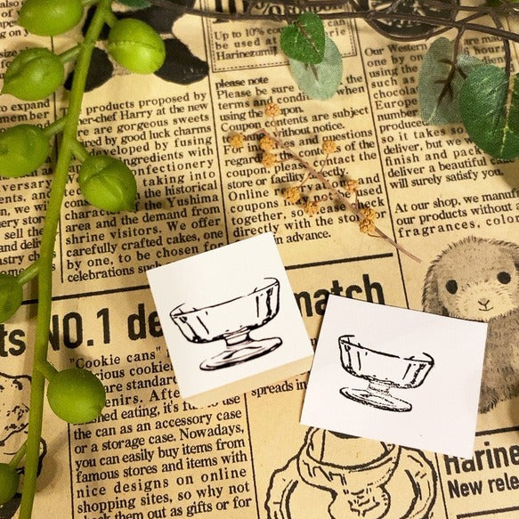 パティシエハリネズミ スタンプ 20×20mm 足つきのグラス プリン アイスクリーム ひよこのチップ ペンギンのピッピ ホットケーキ いちごクレープ かわいい おしゃれ ご褒美はんこ 手帳 カレンダー 連絡帳